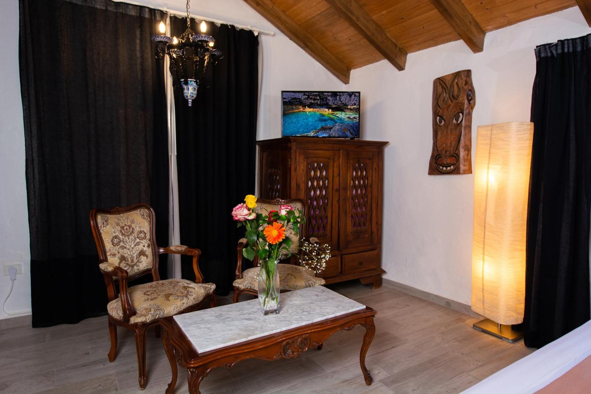 Geko Hotels Los Llanillos Bagian luar foto